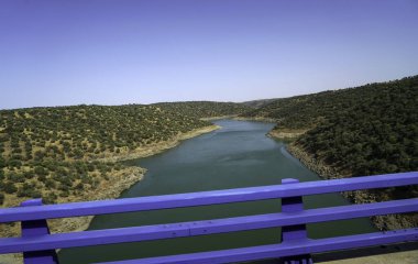 İspanya 'nın Extremadura kentindeki manzara köy yolundan fotoğraflandı