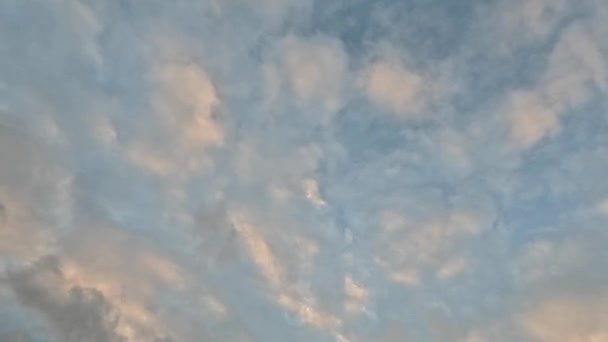 Lasso Tempo Nuvole Gialle Che Muovono Rapidamente Attraverso Cielo — Video Stock
