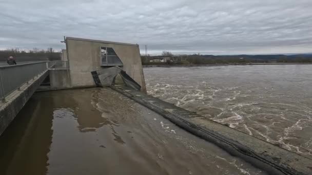Inondation Danube Allemagne Écluse — Video