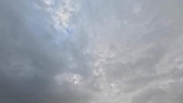 Vento Nuvole Nel Cielo Con Cielo Azzurro — Video Stock