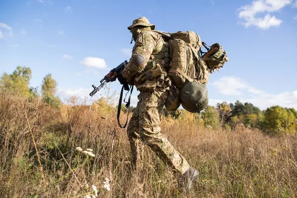 Ukrainian Soldier Military Uniform Full Equipment Battlefield War — Stock Photo, Image