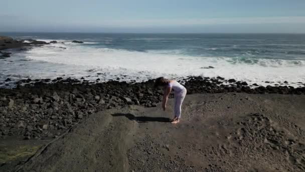 Girl Doing Yoga Rock Ocean View Drone Iceland Sunset — Stock Video