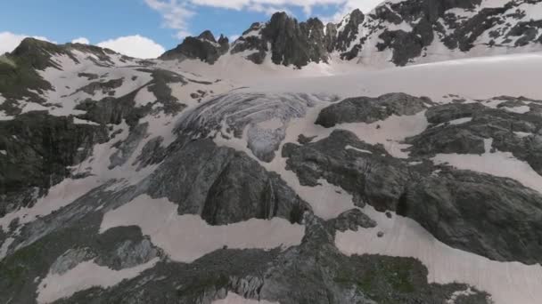 Льодовик Скелях Гори Природний Пейзаж Зверху Безпілотником Вид Птахів Концепція — стокове відео