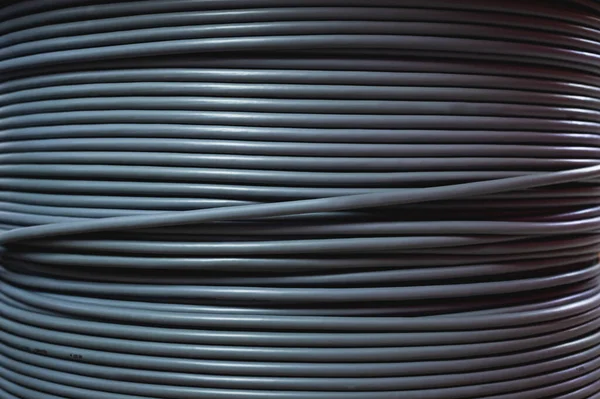 Detailní Záběr Lanovku Navinutý Kabel Polymerovém Vinutí Skladu Výrobního Podniku — Stock fotografie