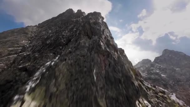 Приголомшливі Краєвиди Вершини Чудового Пейзажу Вид Повітря Літає Над Гірським — стокове відео