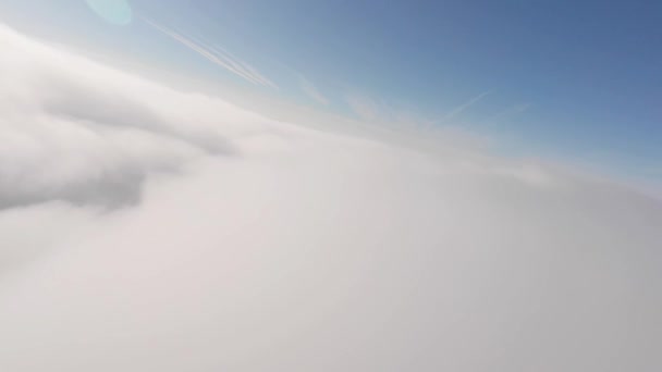 Hareket Eden Mavi Gökyüzü Manzaralı Beyaz Bulutlar Nsansız Hava Aracı — Stok video