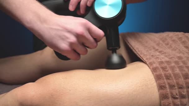 Close Slow Motion Wave Vibration Body Massager Male Masseur Doing — Stock Video