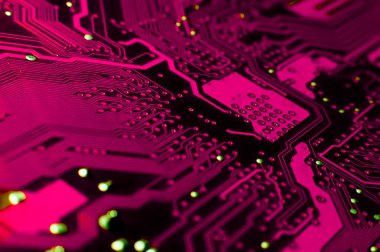 Yazılı devre kartı. Teknoloji geçmişi. Bilgisayar merkezi işlem birimi konsepti. Ana kartın dijital çipi.