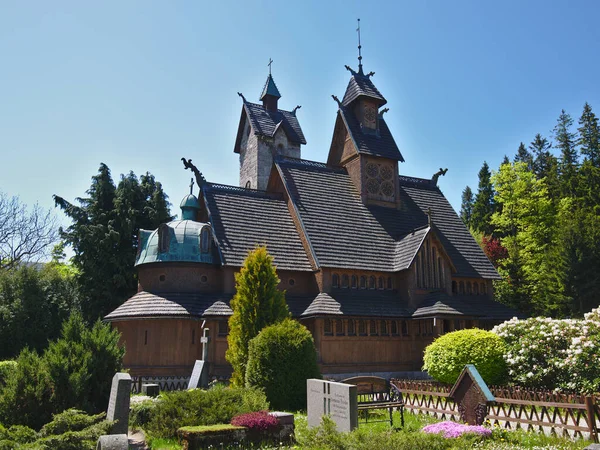 ポーランドのカルパツ 2023年5月30日 ポーランドのカルパツにある寺院王 ポーランドのカルコノス山のカルパツ町に移されたノルウェーの教会 — ストック写真