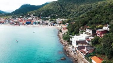 Köylü deniz kıyısı. Brezilya 'nın güneyindeki Atlantik Okyanusu kıyısı, Pantano do Sul