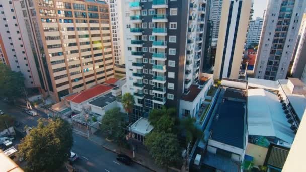 Magas Lakóépületek Sao Paulo Városában Napsütéses Napokon Vila Olimpia Környéken — Stock videók