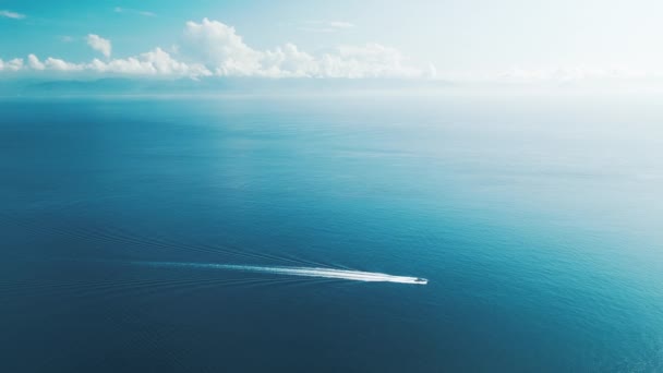 Hızlı Tekne Endonezya Daki Bali Adası Yakınlarındaki Tropikal Denizde Hareket — Stok video