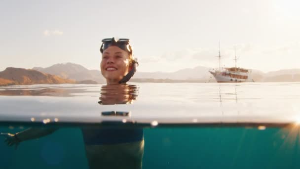 Portrait Pretty Woman Freediver Mask Swimming Tropical Sea Sunset — Stock Video