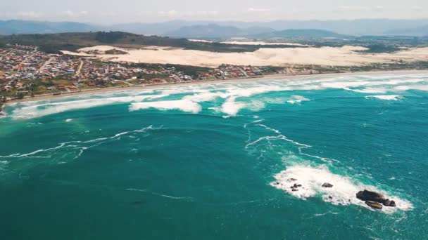 Αεροφωτογραφία Της Ακτής Της Βραζιλίας Τραχύ Ατλαντικό Ωκεανό — Αρχείο Βίντεο