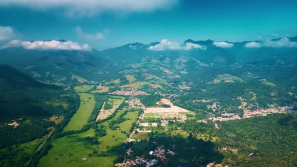 Πράσινη Κοιλάδα Βουνά Στη Βραζιλία — Αρχείο Βίντεο