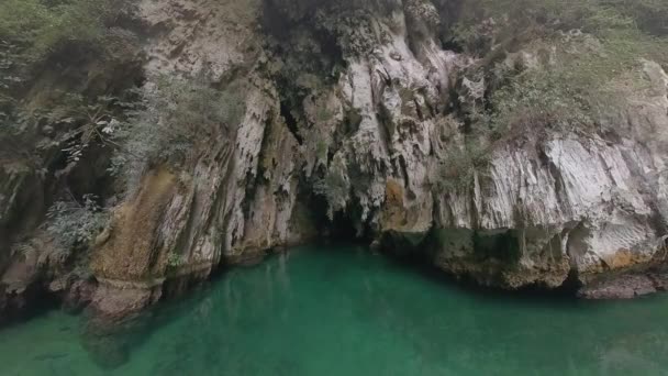 Goa Kramat Mağara Girişi Batı Papua Misool Endonezya — Stok video