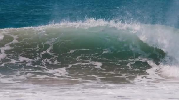 巴西海岸上的海浪破裂 — 图库视频影像