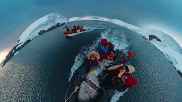 Antarctica Şubat 2024 Antarktika Kaşifleri Bir Grup Turist Antarktika Yakınlarındaki — Stok video