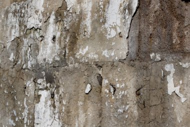 Kirli, beyaz, siyah çizikli, yatay arka planı olan eski alçı duvar. Çatlak eski duvar dokusu arka planı. Retro Vintage Duvar Kağıdı. Çürümüş Çatlamış Sert Soyut Sancak Yüzeyi