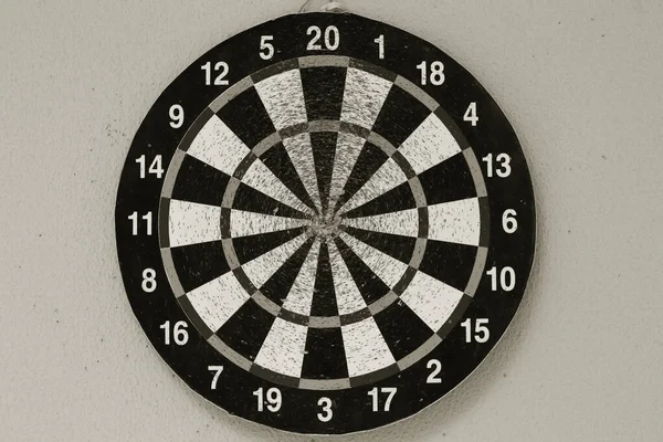 Old Dartboard Punctured Darts Light Wall Background Old Shabby Target — Foto Stock