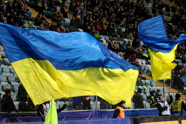 Одесса Украина Ноябрь 2021 Украинские Футбольные Болельщики Трибунах Стадиона Украинскими — стоковое фото
