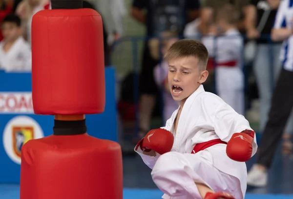 Odessa Ucrania Junio 22023 Participantes Competencia Karate Entre Niños Muchos —  Fotos de Stock
