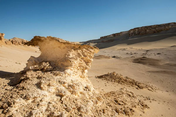 Ландшафтний Пейзаж Безлюдної Західної Пустелі Єгипті Геологічними Еродованими Скелями — стокове фото