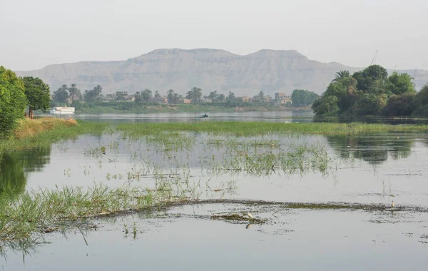Vista Panorámica Del Paisaje Través Del Río Nilo Orilla Oeste — Foto de Stock