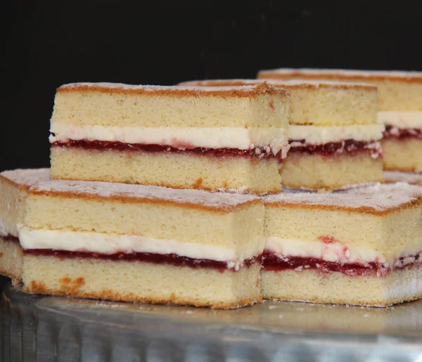 Pile Freshly Baked Victoria Sponge Cake — Stock Photo, Image