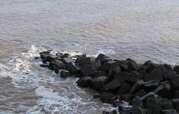 Eine Sammlung Von Felsen Zum Schutz Der Küstenerosion — Stockfoto