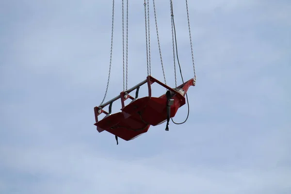 Akasztás Swing Ülések High Fun Fair Ride — Stock Fotó
