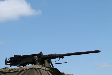 Bir Araç Bağlı Savaş Zamanı Makineli Tüfeği.