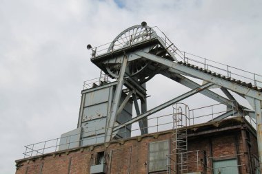 Kullanılmayan Kömür Madenciliği Başlıkları Binası.