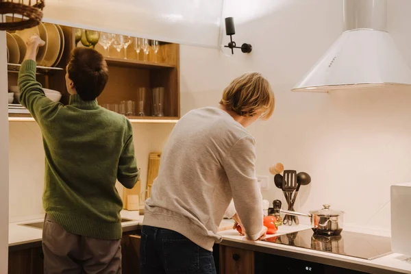 Young Gay Couple Cooking Together Modern Kitchen Home — Stock Photo, Image