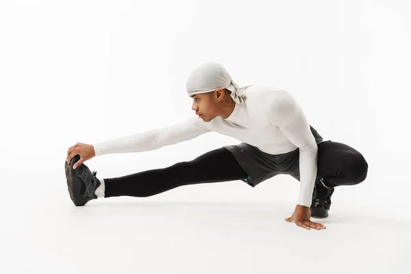 Mladý Sportovec Sobě Šátek Cvičení Při Cvičení Izolované Přes Bílé — Stock fotografie
