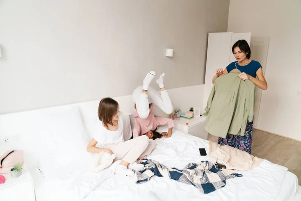 Multiracial Sisters Making Fun Bed While Spending Time Mother Home — Stock Photo, Image