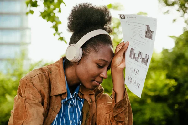 Young Beautiful Calm African Woman Headphones Propping Her Head Her — Stock Photo, Image