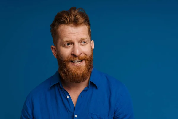 Portrait Adult Handsome Stylish Redhead Bearded Smiling Man Blue Shirt — Stockfoto