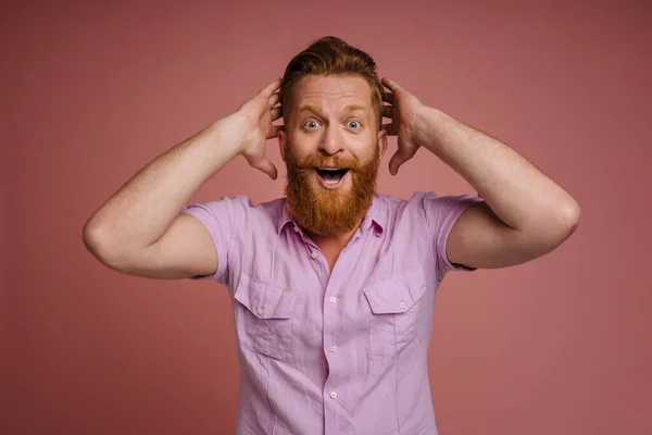 Ginger White Man Beard Expressing Surprise Camera Isolated Pink Background — 图库照片