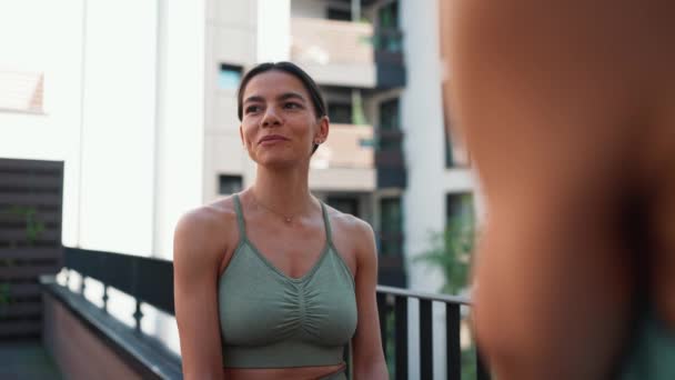 Positive Brunette Woman Talking Her Friend Yoga Practice Hotel Outdoors — Stock video