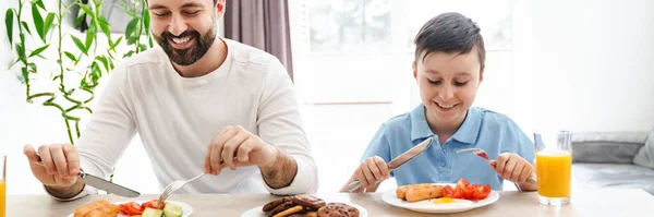 Happy Father His Son Having Breakfast Together Kitchen Home — Stock Photo, Image