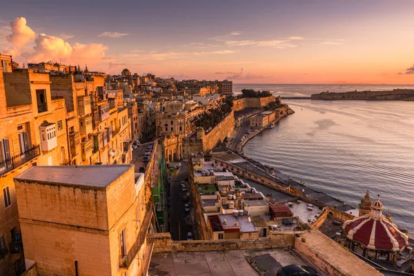 Valletta Málta Valletta Grand Harbour Hagyományos Házai Falai Napkeltekor — Stock Fotó