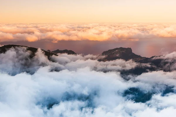 Krajobraz Górski Paszą Chmurami Maderze Portugalia — Zdjęcie stockowe