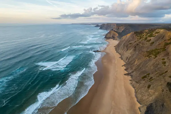 Закат Над Удивительным Песчаным Пляжем Кордоама Португалии Воздушный Беспилотник — стоковое фото