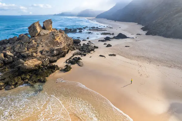 Portekiz Atlantik Kıyısındaki Güzel Doğal Cordoama Plajının Havadan Görünüşü Stok Resim