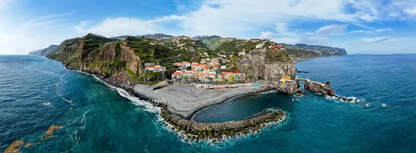 Portekiz Madeira Adası Nda Ponta Sol Kıyı Kasabası Sahil Manzarasında Telifsiz Stok Fotoğraflar