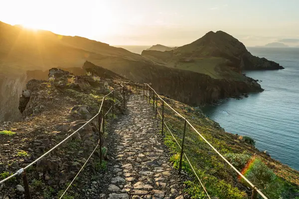 Schöne Wanderung Auf Sao Lourenco Auf Madeira Portugal Bei Sonnenaufgang lizenzfreie Stockfotos