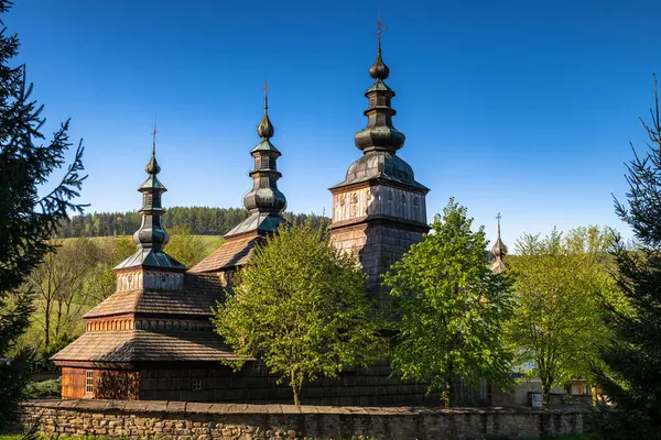 Polonya 'nın En Kutsal Kadın Katolik Kilisesi Owczary' nin Korunması