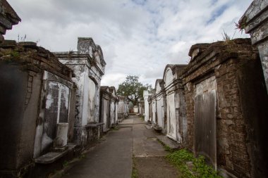 New Orleans 'taki ürkütücü mezarlık.