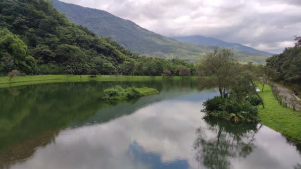 Het Mooie Uitzicht Gilitan Met Brug Hualien Taiwan — Stockvideo